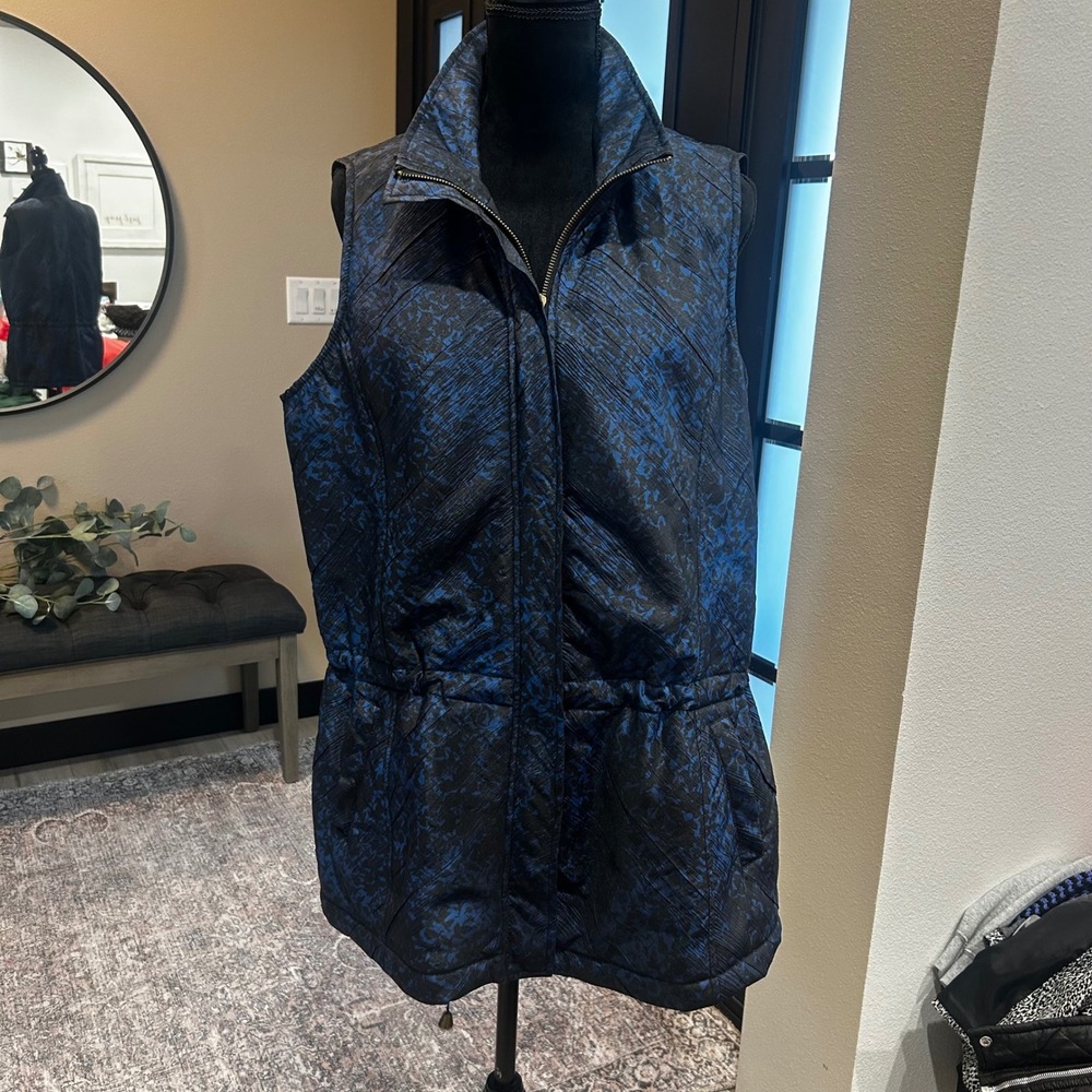 Coldwater Creek Women Blue Black Abstract Puffer Vest Large L 14-16 Full Zip